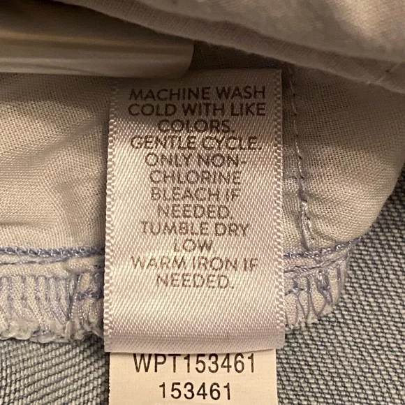 J. Jill Light Wash Authentic Fit Cuffed Cropped Jeans - Picture 10 of 11